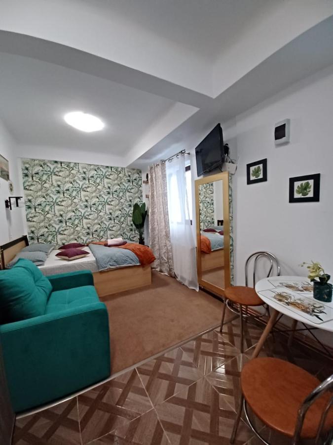 Studios Republicii Brassó Kültér fotó