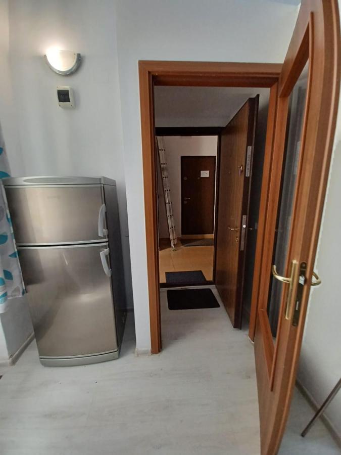 Studios Republicii Brassó Kültér fotó
