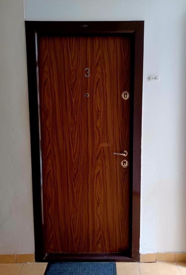 Studios Republicii Brassó Kültér fotó