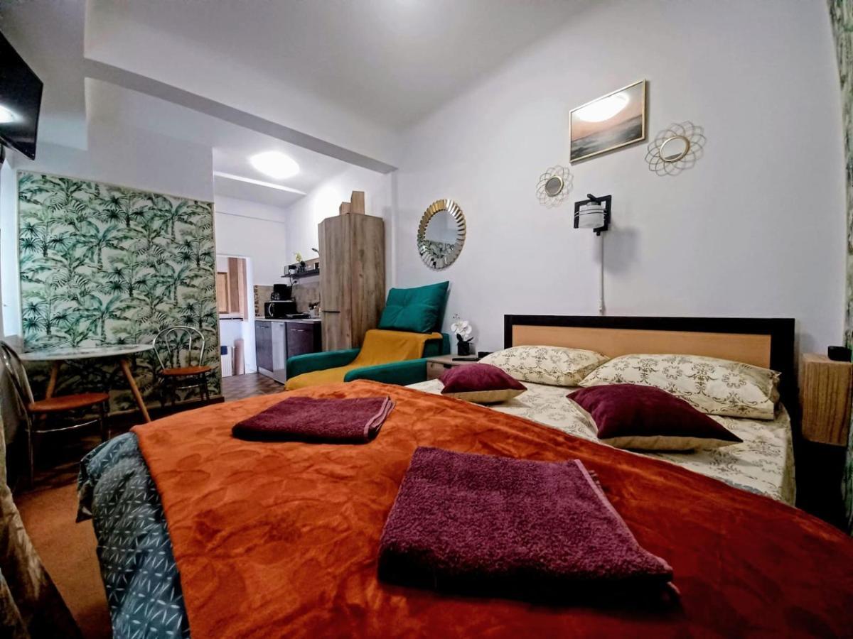 Studios Republicii Brassó Kültér fotó